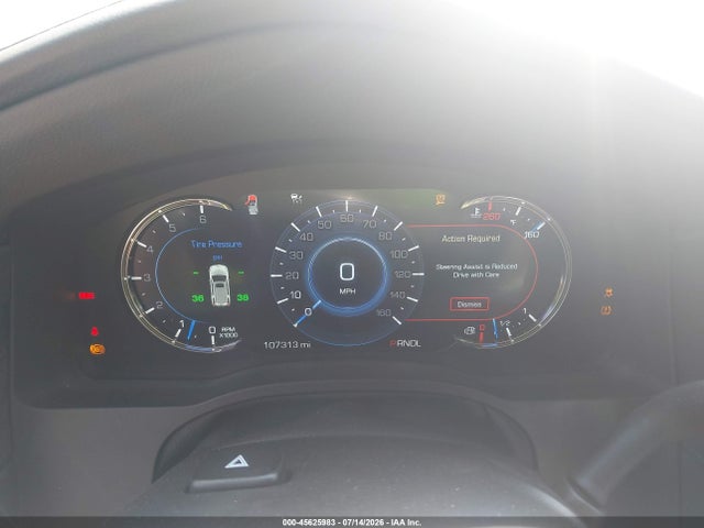 45625983 :رقم المزاد ، 1GYS4CKJ4HR224278 vin ، 2017 Cadillac Escalade Premium Luxury مزاد بيع