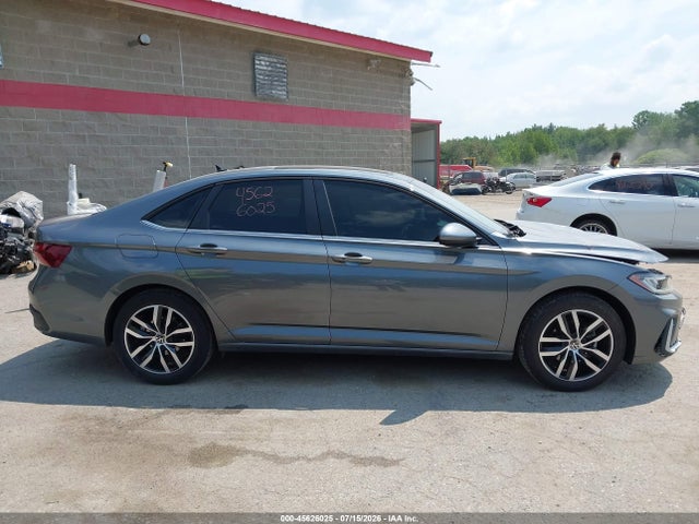 2025 Volkswagen Jetta 1.5t Se მანქანა იყიდება აუქციონზე, vin: 3VW7X7BU7SM003638, აუქციონის ნომერი: 45626025