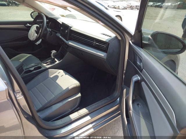 2025 Volkswagen Jetta 1.5t Se მანქანა იყიდება აუქციონზე, vin: 3VW7X7BU7SM003638, აუქციონის ნომერი: 45626025