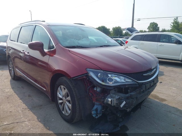 45626047 :رقم المزاد ، 2C4RC1BGXHR544067 vin ، 2017 Chrysler Pacifica Touring-l مزاد بيع