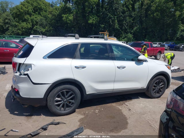 2016 Kia Sorento 2.4l Lx მანქანა იყიდება აუქციონზე, vin: 5XYPGDA34GG109818, აუქციონის ნომერი: 45626071