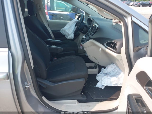 45626102 :رقم المزاد ، 2C4RC1CG7LR216208 vin ، 2020 Chrysler Voyager Lx مزاد بيع