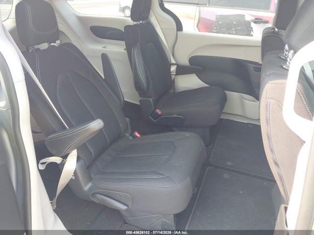 45626102 :رقم المزاد ، 2C4RC1CG7LR216208 vin ، 2020 Chrysler Voyager Lx مزاد بيع