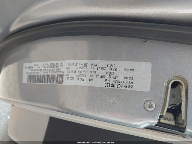 45626102 :رقم المزاد ، 2C4RC1CG7LR216208 vin ، 2020 Chrysler Voyager Lx مزاد بيع