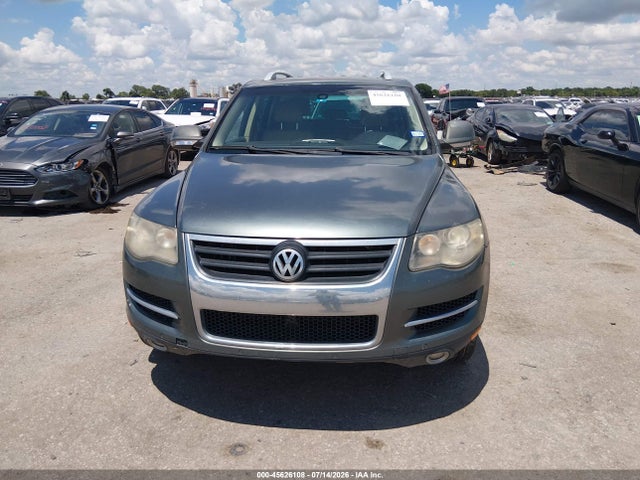 2008 Volkswagen Touareg 2 Vr6 Fsi მანქანა იყიდება აუქციონზე, vin: WVGBE77LX8D006049, აუქციონის ნომერი: 45626108
