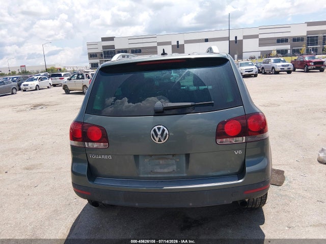 2008 Volkswagen Touareg 2 Vr6 Fsi მანქანა იყიდება აუქციონზე, vin: WVGBE77LX8D006049, აუქციონის ნომერი: 45626108