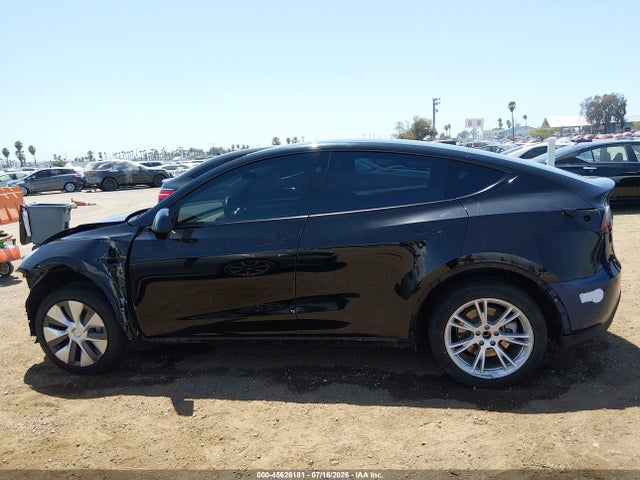 Продаж на аукціоні авто 2023 Tesla Model Y Awd/long Range Dual Motor All-wheel Drive, vin: 7SAYGDEE3PA152568, номер лоту: 45626181