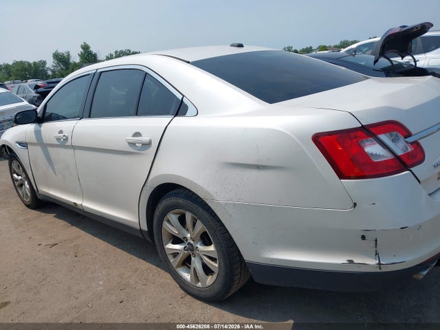 45626208 :رقم المزاد ، 1FAHP2EW5CG106131 vin ، 2012 Ford Taurus Sel مزاد بيع
