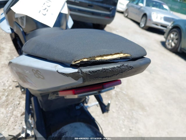 Продаж на аукціоні авто 2024 Suzuki Gsx800 R, vin: JS1EM11B9R7100032, номер лоту: 45626252