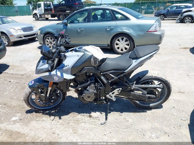 Продаж на аукціоні авто 2024 Suzuki Gsx800 R, vin: JS1EM11B9R7100032, номер лоту: 45626252