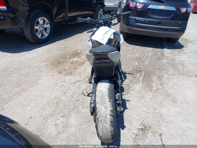 Продаж на аукціоні авто 2024 Suzuki Gsx800 R, vin: JS1EM11B9R7100032, номер лоту: 45626252