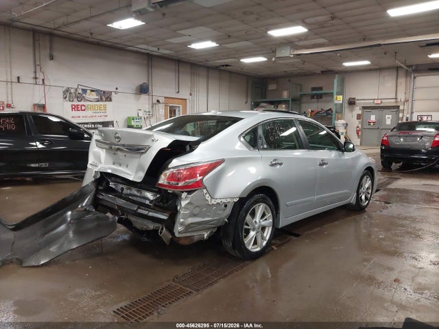 2015 Nissan Altima 2.5 Sv მანქანა იყიდება აუქციონზე, vin: 1N4AL3AP7FC146045, აუქციონის ნომერი: 45626295