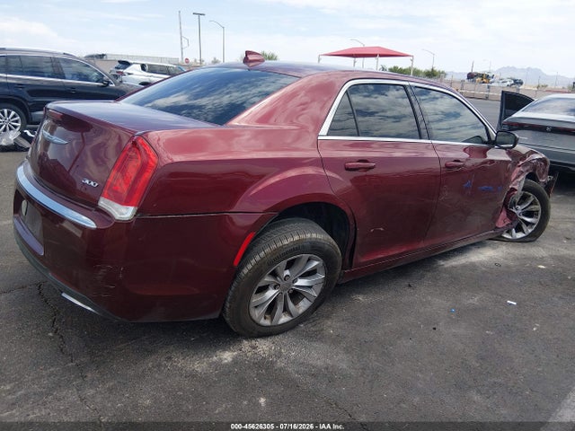 Chrysler 300 Limited 2015 2C3CCAAG8FH860050 Image 4