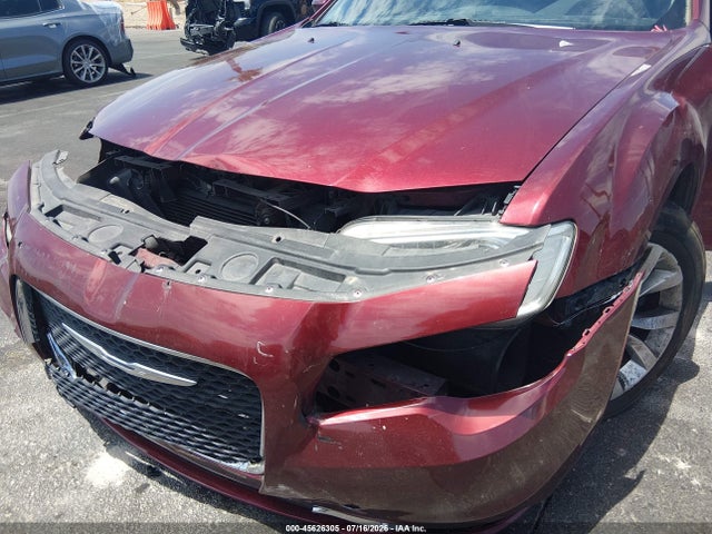 Chrysler 300 Limited 2015 2C3CCAAG8FH860050 Image 6