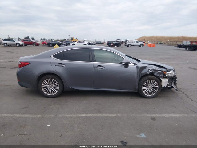 Lexus ES 350 2015 JTHBK1GG7F2171982 Image 15