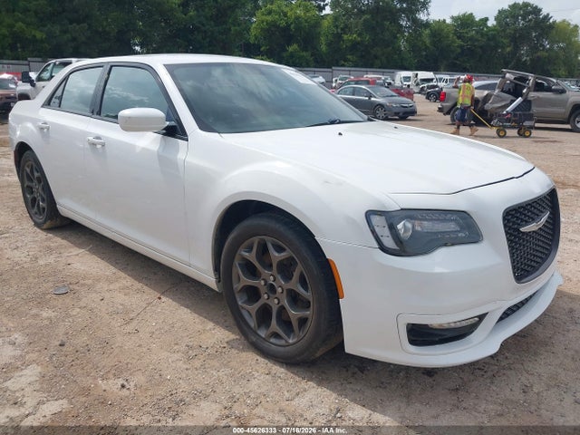 Продажа на аукционе авто 2016 Chrysler 300, vin: 2C3CCAGG8GH296263, номер лота: 45626333