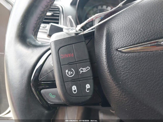 45626333 :رقم المزاد ، 2C3CCAGG8GH296263 vin ، 2016 Chrysler 300 مزاد بيع
