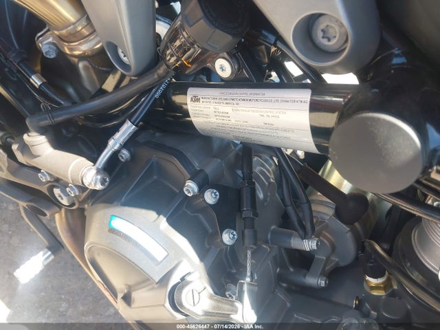 KTM 790 Duke 2024 LCETU7406RH710491 Image 10