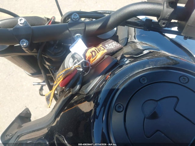 KTM 790 Duke 2024 LCETU7406RH710491 Image 11