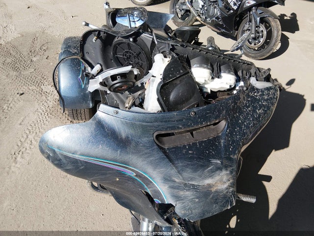 45626453 :رقم المزاد ، 1HD1MAL12FB852137 vin ، 2015 Harley-davidson Flhtcutg Tri Glide Ultra مزاد بيع