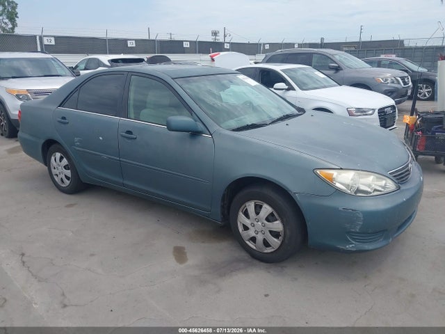 Продажа на аукционе авто 2005 Toyota Camry Le, vin: 4T1BE32K95U052989, номер лота: 45626458