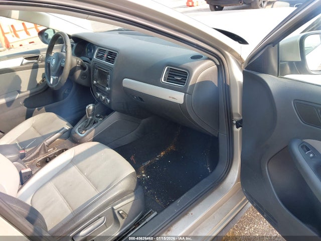 45626460 :رقم المزاد ، 3VW637AJ9DM308253 vin ، 2013 Volkswagen Jetta Hybrid Se مزاد بيع