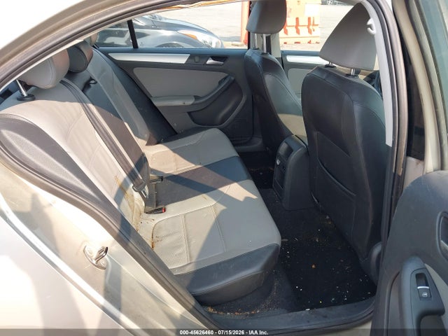 45626460 :رقم المزاد ، 3VW637AJ9DM308253 vin ، 2013 Volkswagen Jetta Hybrid Se مزاد بيع