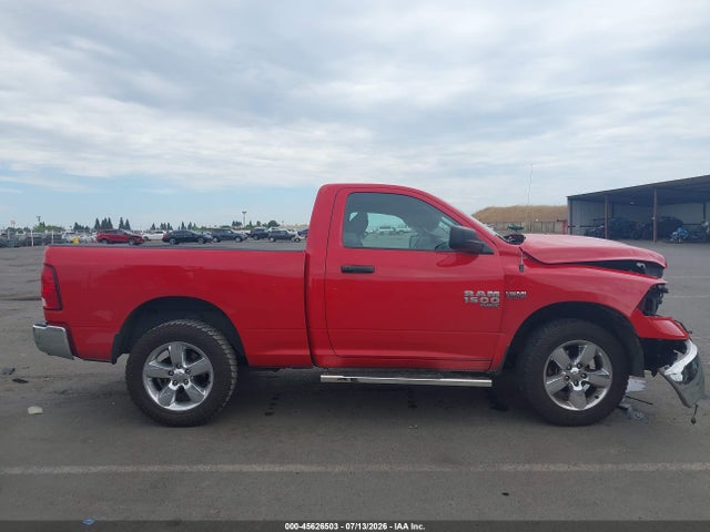 3C6JR7ATXKG507960 RAM 1500 Classic Tradesman 4x4 6&#039;4 Box