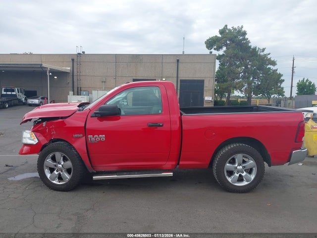 3C6JR7ATXKG507960 RAM 1500 Classic Tradesman 4x4 6&#039;4 Box