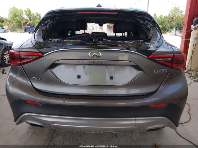 45626529 :رقم المزاد ، SJKCH5CR6JA061004 vin ، 2018 Infiniti Qx30 Luxury مزاد بيع