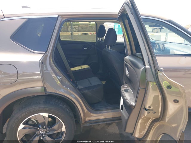 JN8BT3BB6RW444868 Nissan Rogue Sv Intelligent Awd