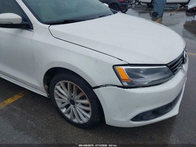 3VWL07AJ1EM211173 Volkswagen Jetta 1.8t Sel