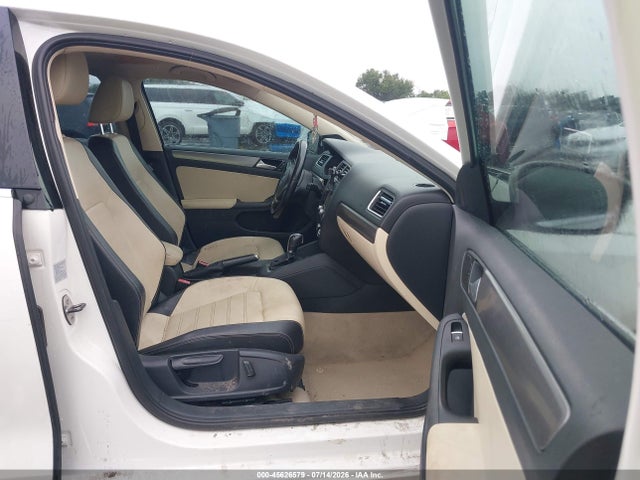 3VWL07AJ1EM211173 Volkswagen Jetta 1.8t Sel