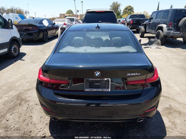 BMW 330e 2021 3MW5P7J08M8B57180 Image 16
