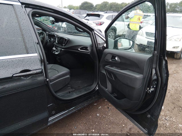 Продажа на аукционе авто 2025 Chrysler Pacifica Select, vin: 2C4RC1BG5SR611939, номер лота: 45626613