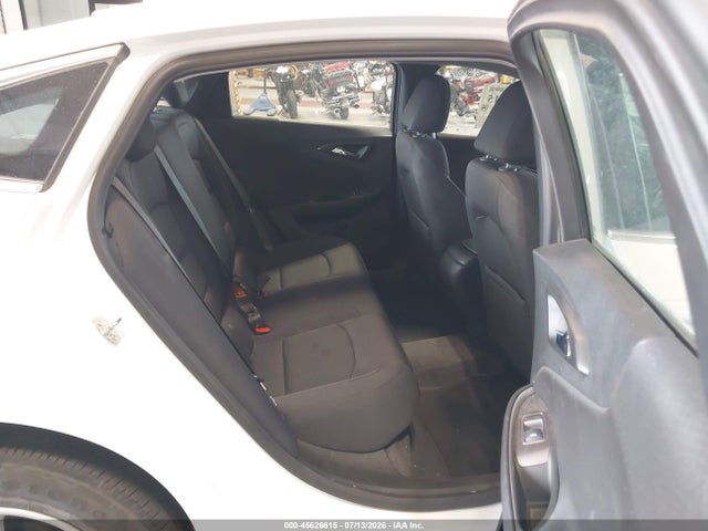 1G1ZC5ST3LF000524 Chevrolet Malibu Fwd 1fl