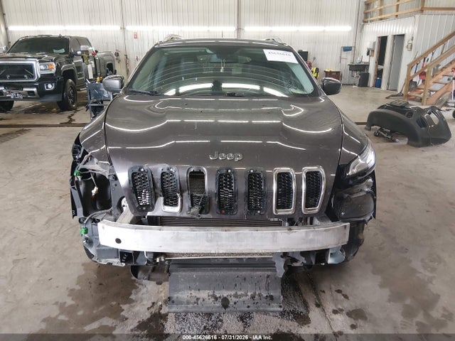Auction sale of the 2018 Jeep Cherokee Latitude Plus 4x4, vin: 1C4PJMLX1JD560020, lot number: 45626616