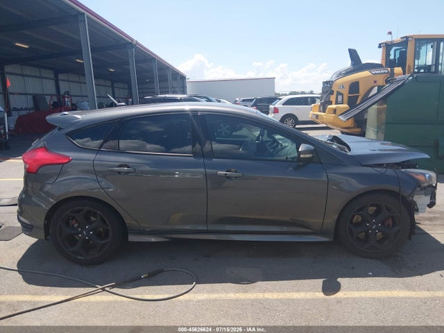 Продаж на аукціоні авто 2016 Ford Focus St, vin: 1FADP3L98GL292679, номер лоту: 45626624