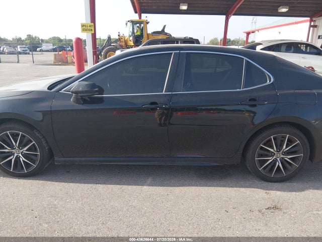 Продаж на аукціоні авто 2021 Toyota Camry Se, vin: 4T1G11AK2MU522317, номер лоту: 45626644