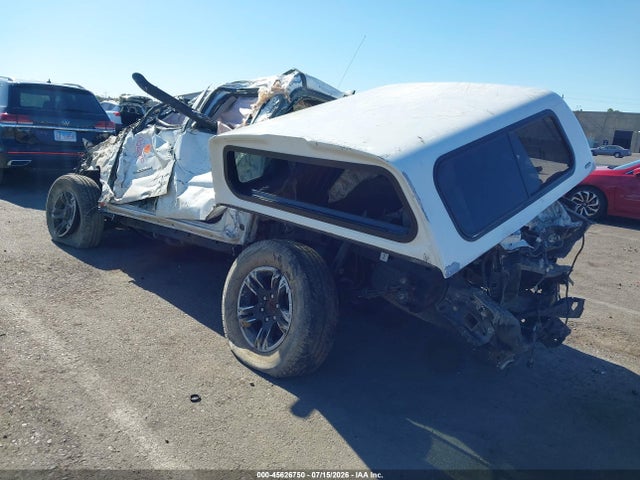 5TFCZ5ANXGX014001 Toyota Tacoma Sr5 V6