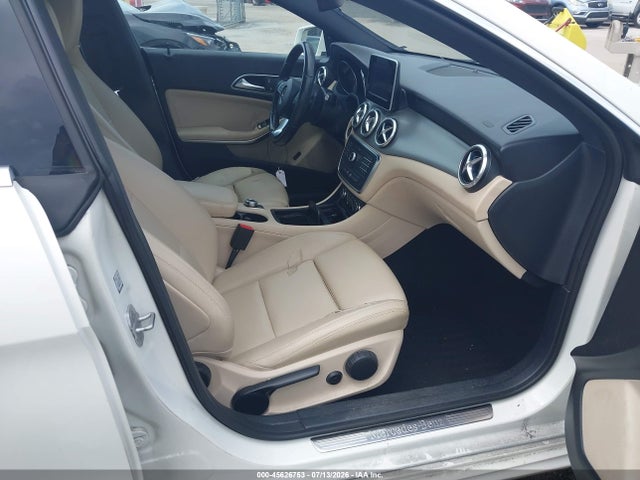 45626753 :رقم المزاد ، WDDSJ4EB8GN296038 vin ، 2016 Mercedes-benz Cla 250 مزاد بيع
