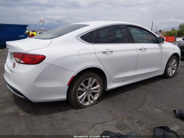 Chrysler 200 Limited 2015 1C3CCCAB3FN574887 Image 4