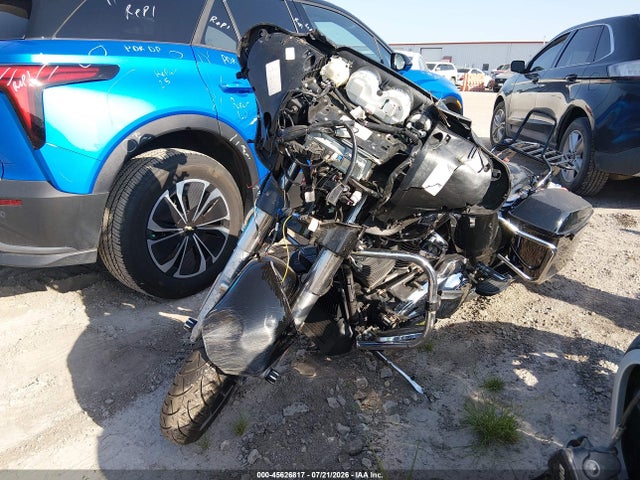 Harley-Davidson FLHX 2023 1HD1KBC17PB659608 Image 2