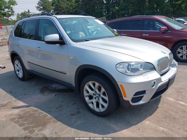 45626862 :رقم المزاد ، 5UXZV4C53D0B15447 vin ، 2013 Bmw X5 Xdrive35i/xdrive35i Premium/xdrive35i Sport Activity مزاد بيع