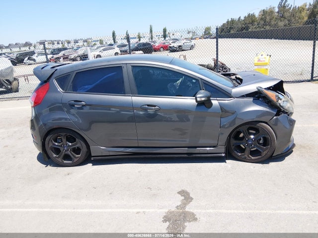Продажа на аукционе авто 2017 Ford Fiesta St, vin: 3FADP4GX1HM104664, номер лота: 45626868