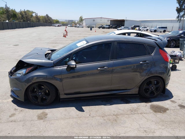 Продажа на аукционе авто 2017 Ford Fiesta St, vin: 3FADP4GX1HM104664, номер лота: 45626868