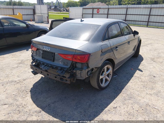 45626905 :رقم المزاد ، WAUACGFF0F1043057 vin ، 2015 Audi A3 1.8t Premium مزاد بيع