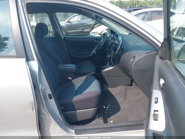 2005 Toyota Matrix Xr მანქანა იყიდება აუქციონზე, vin: 2T1KR32E35C382210, აუქციონის ნომერი: 45626992