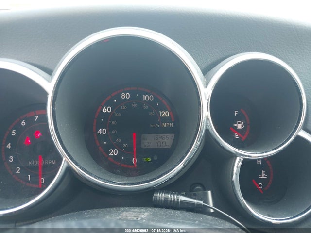 2005 Toyota Matrix Xr მანქანა იყიდება აუქციონზე, vin: 2T1KR32E35C382210, აუქციონის ნომერი: 45626992