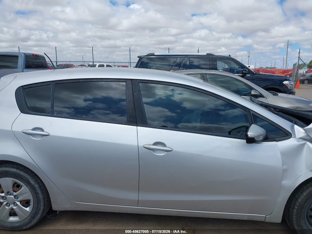 2017 Kia Forte Lx მანქანა იყიდება აუქციონზე, vin: KNAFK5A84H5705305, აუქციონის ნომერი: 45627000